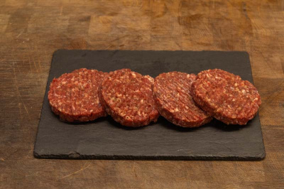 34_cracked_black_pepper_and_onion_steak_burger